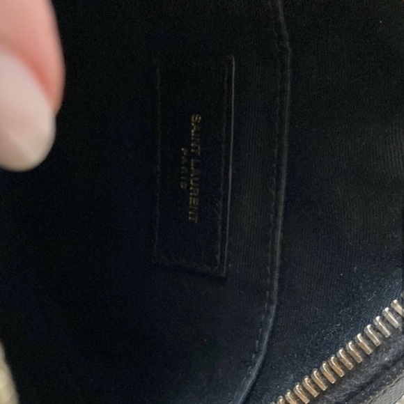 Authentic YSL Grain de Poudre Crossbody Round Camera Bag - Picture 8 of 9